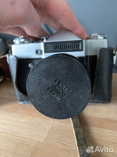 Пленочный фотоаппарат зенит