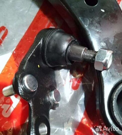 Передний рычаг camry v55