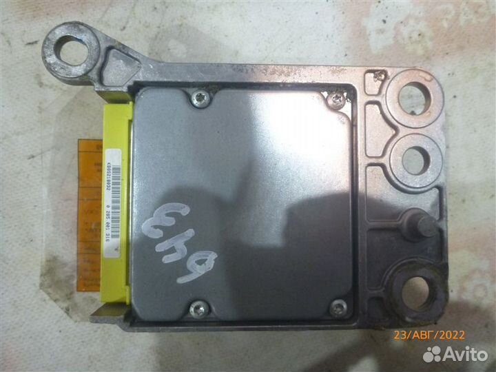 Блок управления подушками безопасности Nissan