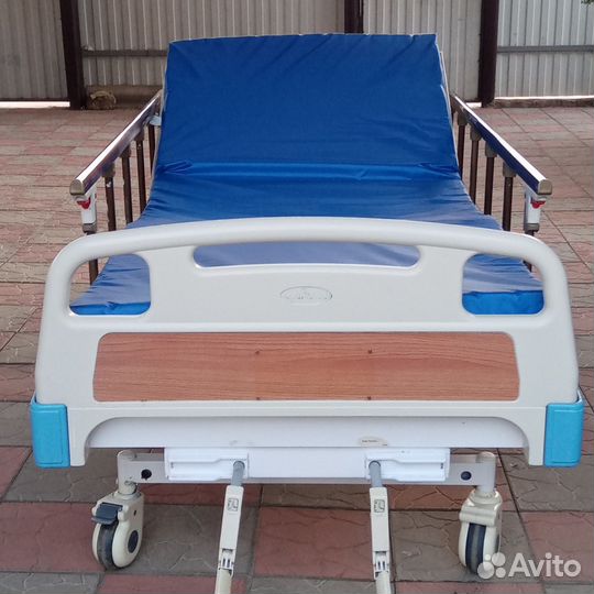 Кровать для лежачих больных
