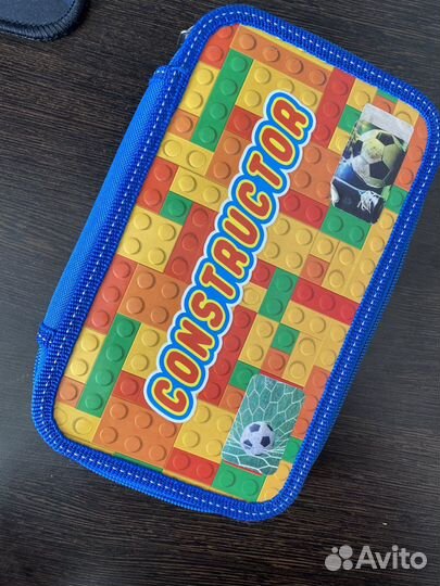 Пенал школьный