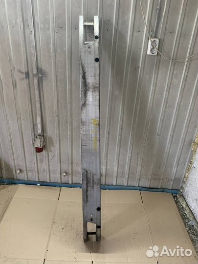 Усилитель бампера перед toyota avalon MCX10