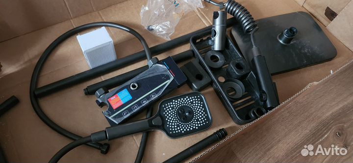 Душевая система с тропическим душем