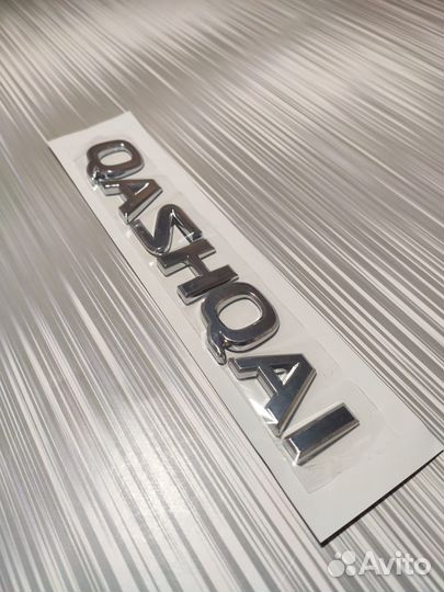 Шильдик Qashqai на зад слово Кашкай