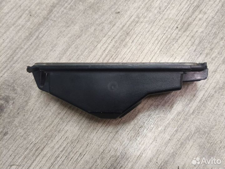 Фонарь подсветки номера Renault Sandero