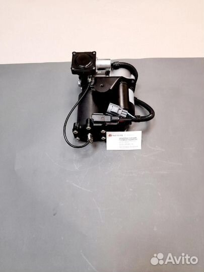 Компрессор Range Rover D4 Hitachi