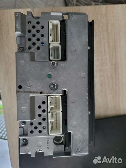 Штатная магнитола toyota avensis