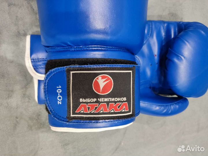 Боксерские перчатки 10 oz