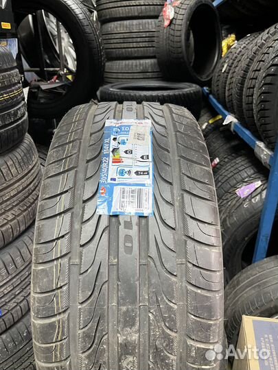 Tracmax F110 305/40 R22 115V