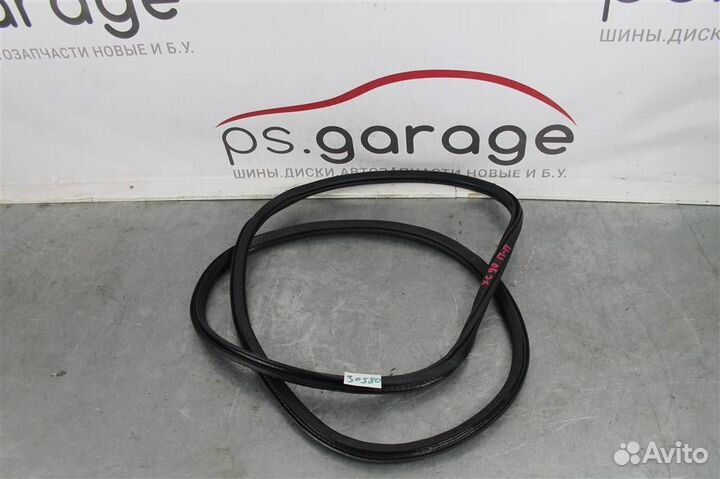 Уплотнитель кузова передней правой двери Volvo X