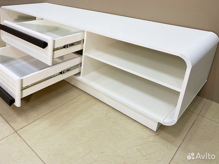 Тумба в гостиную