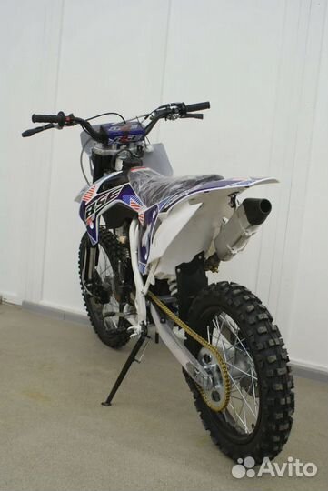 Мотоцикл кроссовый BSE Z1 (150сс)