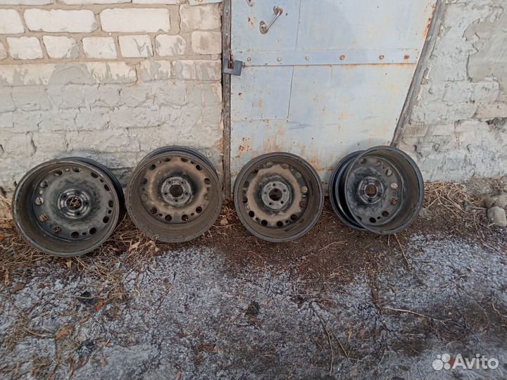 Штамповочные диски r15