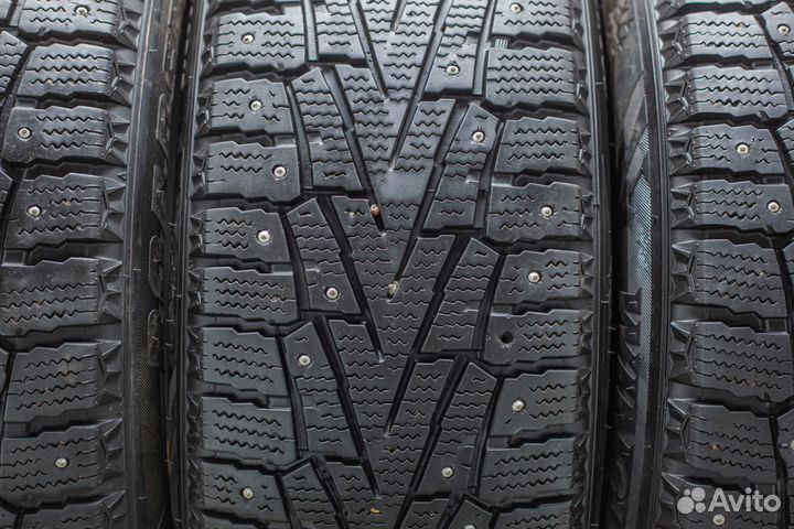 Roadstone Winguard WinSpike SUV 225/60 R18 100T