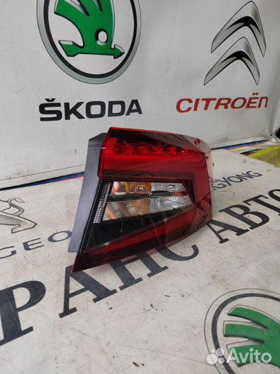 Фонарь LED правый Skoda Karoq 17-23