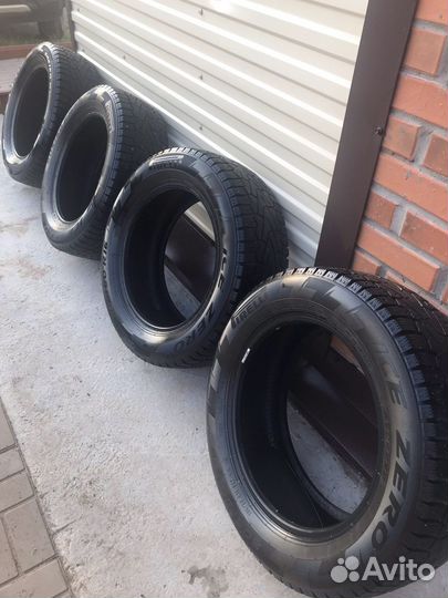 Pirelli Ice Zero 205/60 R16