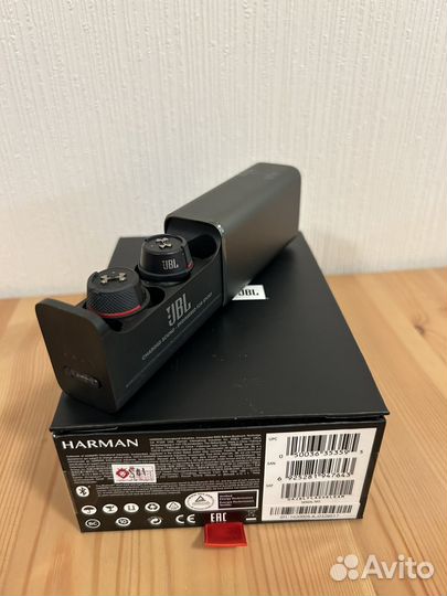 Наушники JBL Under Armour True Wireless Flash