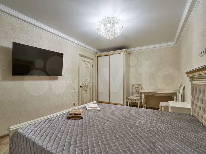 3-к. квартира, 85 м², 2/5 эт.