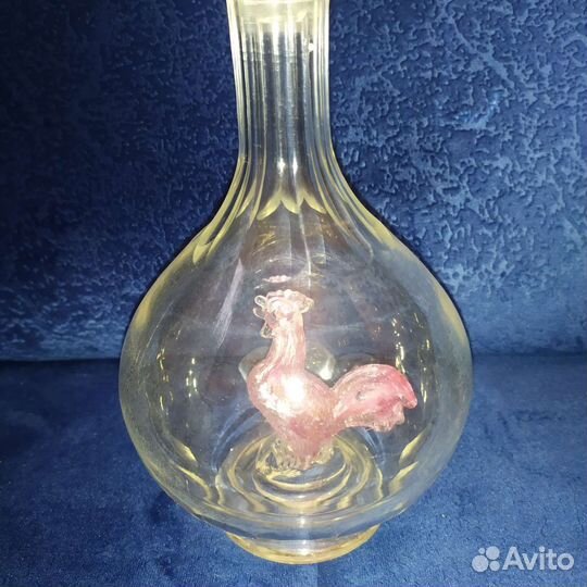 Графин с петушком