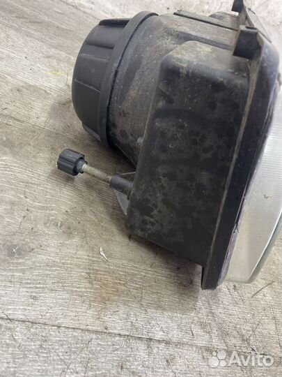 Фара правая ваз (LADA) 2107