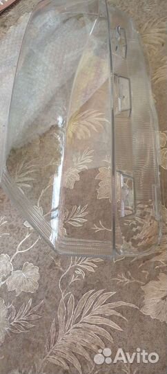 Стекло фары шкода рапид 2018 года