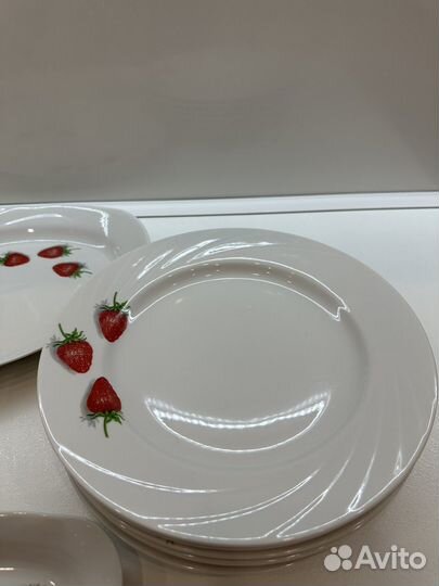 Набор посуды тарелки