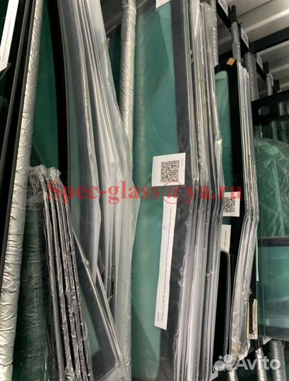 Стекло Hyundai Robeх 210 lc-9 лобовое