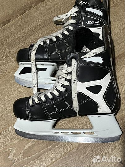 Коньки CCM PRO