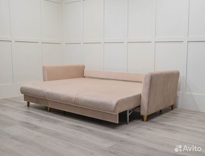 Диван с оттоманкой