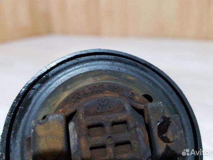 Крышка маслозаливной горловины Volkswagen Beetle