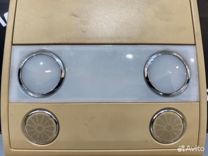 Плафон салона Volkswagen Touareg 7L AXQ/4 2006