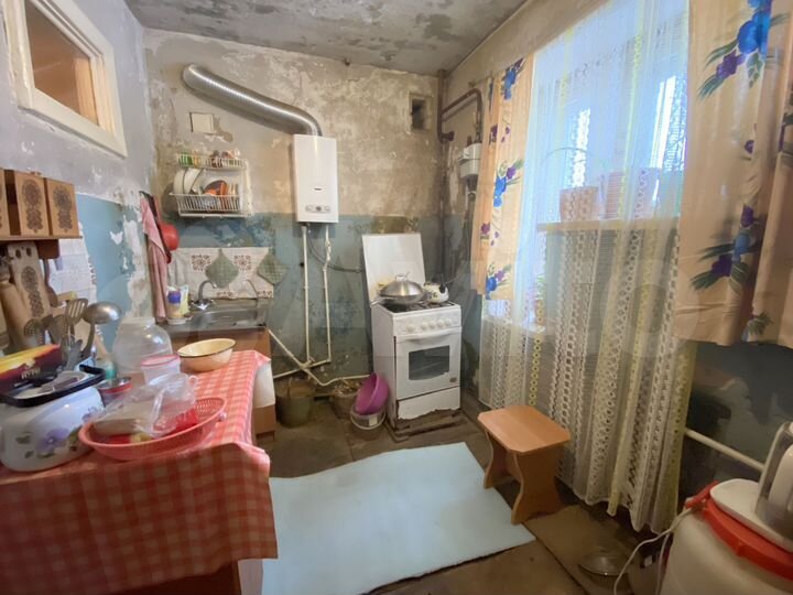 3-к. квартира, 64 м², 1/3 эт.