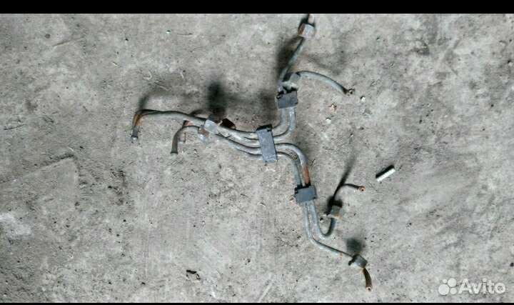 Трубки инжектора Мерседес W124