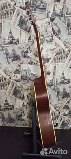 Акустическая гитара