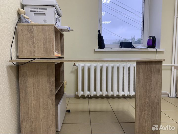 Письменный стол