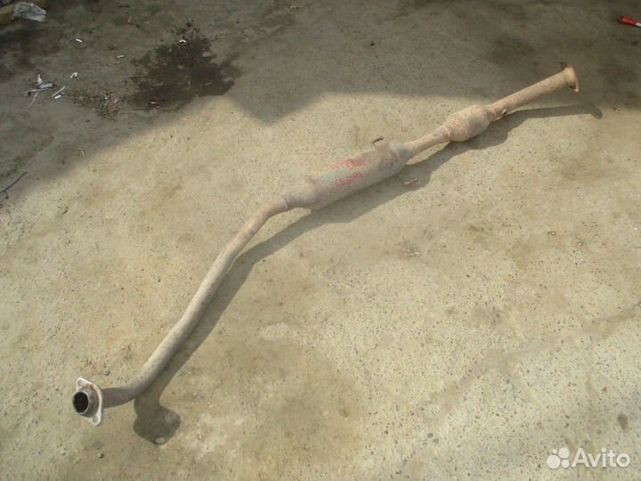 Средняя часть глушителя Toyota Corolla (E120)