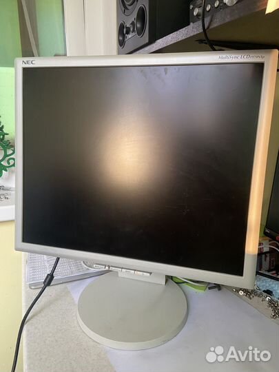 Монитор NEC 19