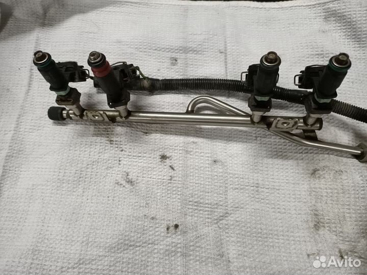 Топливная рампа Granta/Kalina