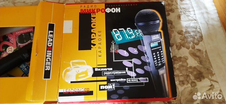 Радио микрофон Leadsinger