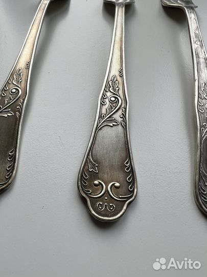 Серебряные столовые вилки
