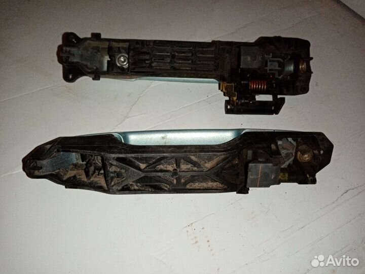 Ручка двери наружная перед зад Toyota Ist