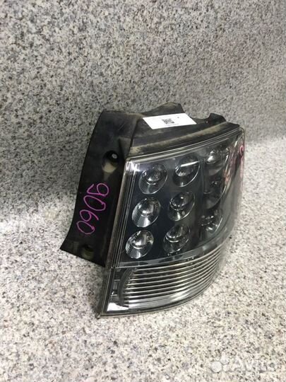 Фонарь правый Mitsubishi Outlander Xl 2007