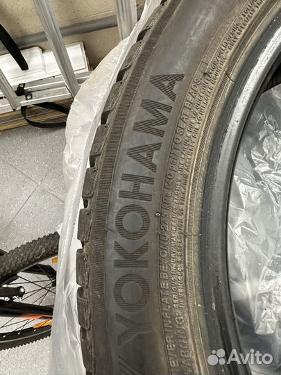 Yokohama BlueEarth RV02 235/45 R18