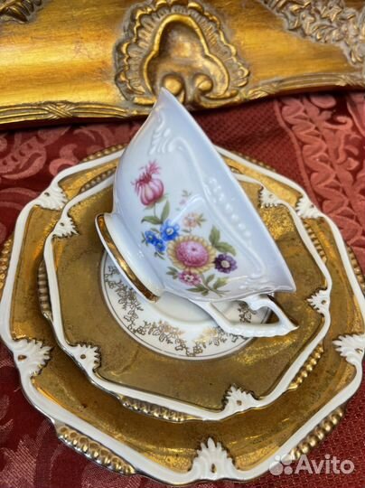 Антикварные фарфоровые трио разных мануфактур