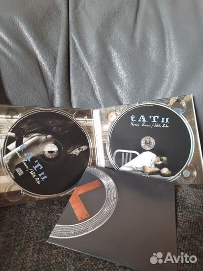 T.A.T.u. – Белый плащик / White robe