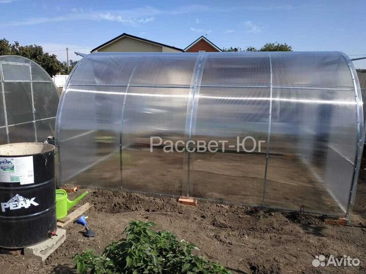 Теплица арочная