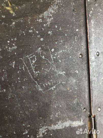 Старинный сундук для сбора казны 1769г