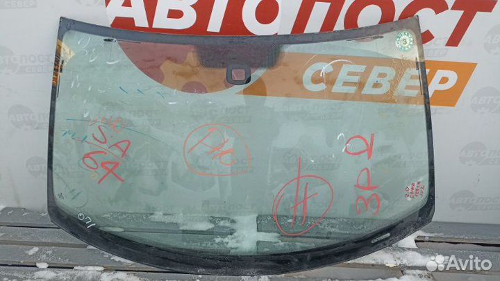 Стекло лобовое Volkswagen Tiguan 5N1 cawa 2010