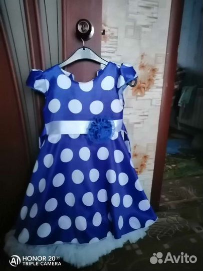 Шубка и красивое платье для девочки на выпускной