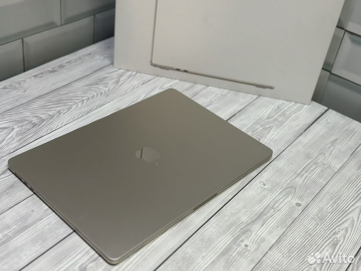 Apple MacBook air 15 2023 8/256 9 циклов